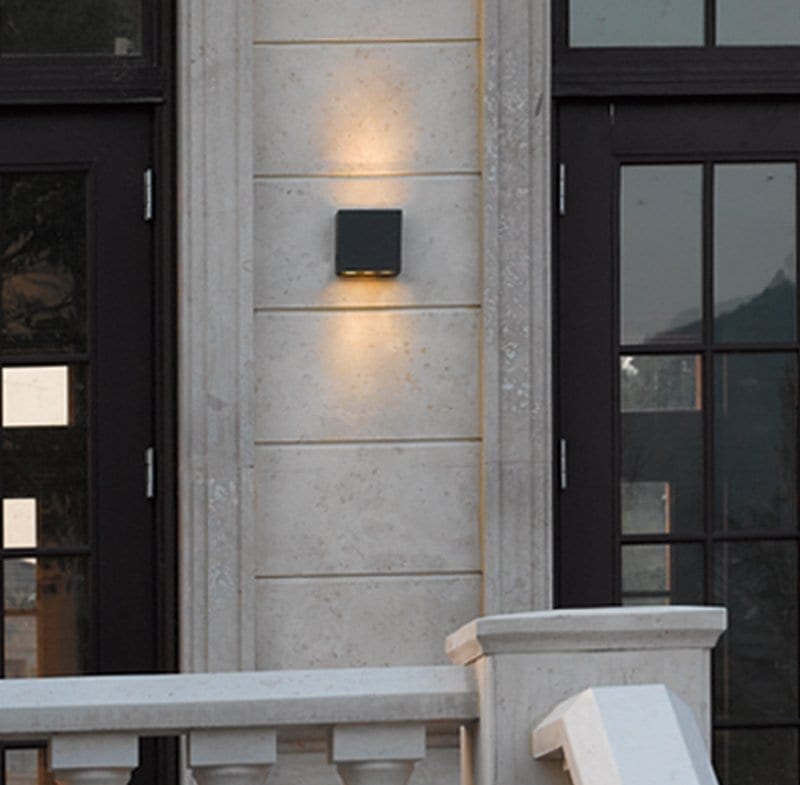 Wall-mounted LED outdoor lamp Thames