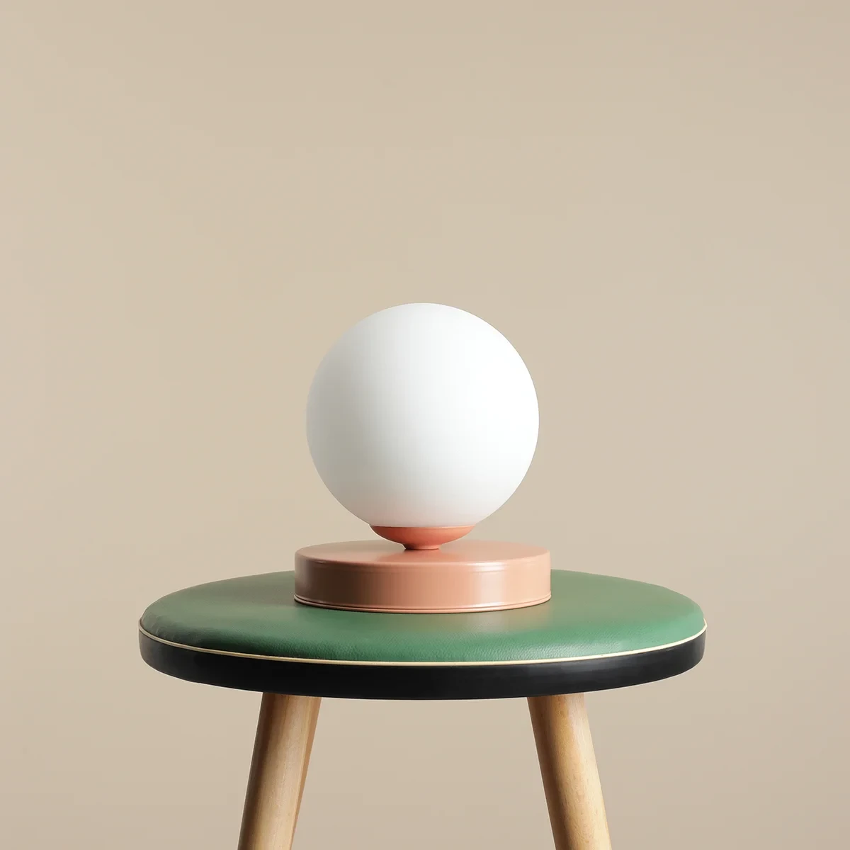 Table lamp Ball S coral